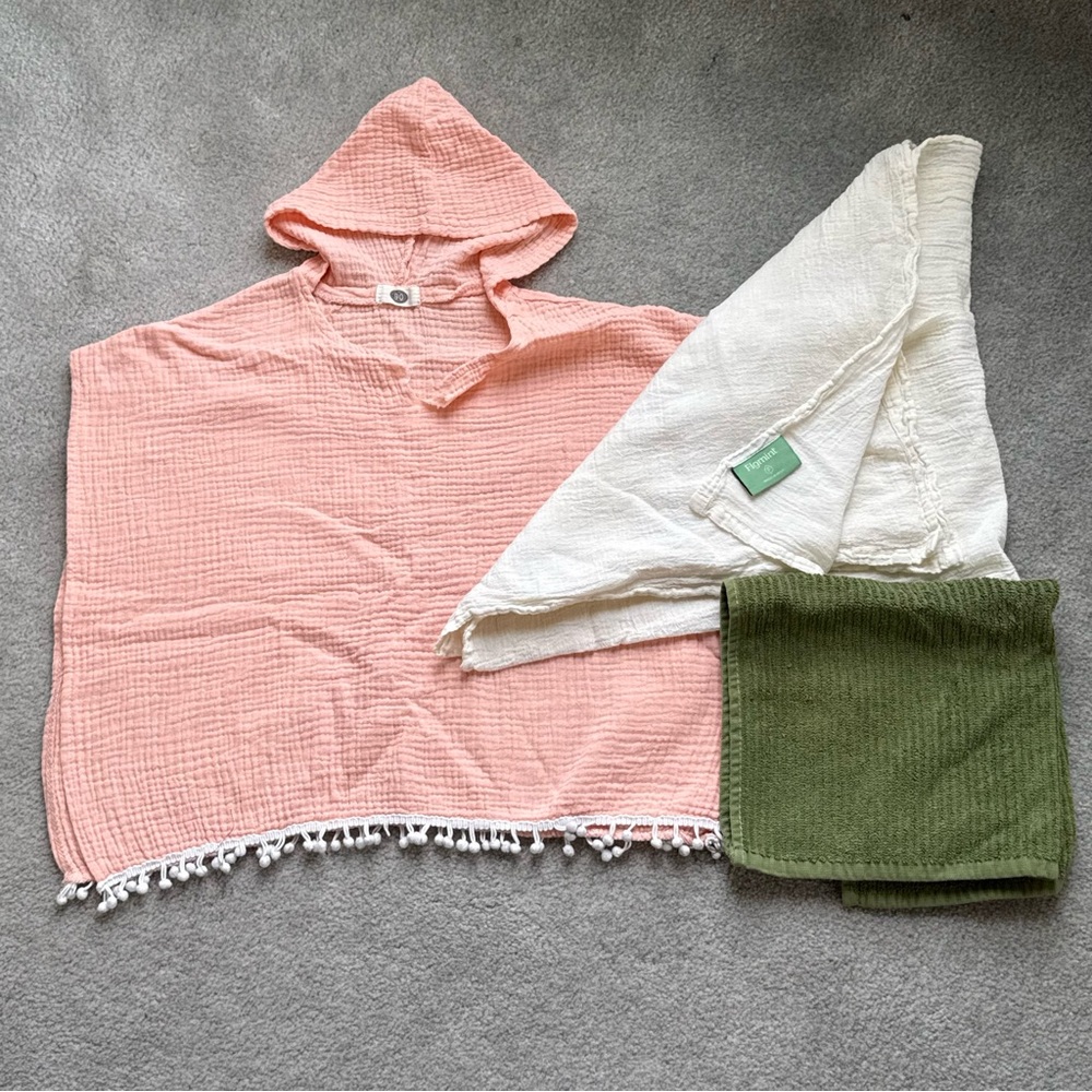 Figmint Kids Hooded Towel Poncho + 2 Towels | Size 90 (2–3Y) | Organic Muslin Co - Picture 4 of 10